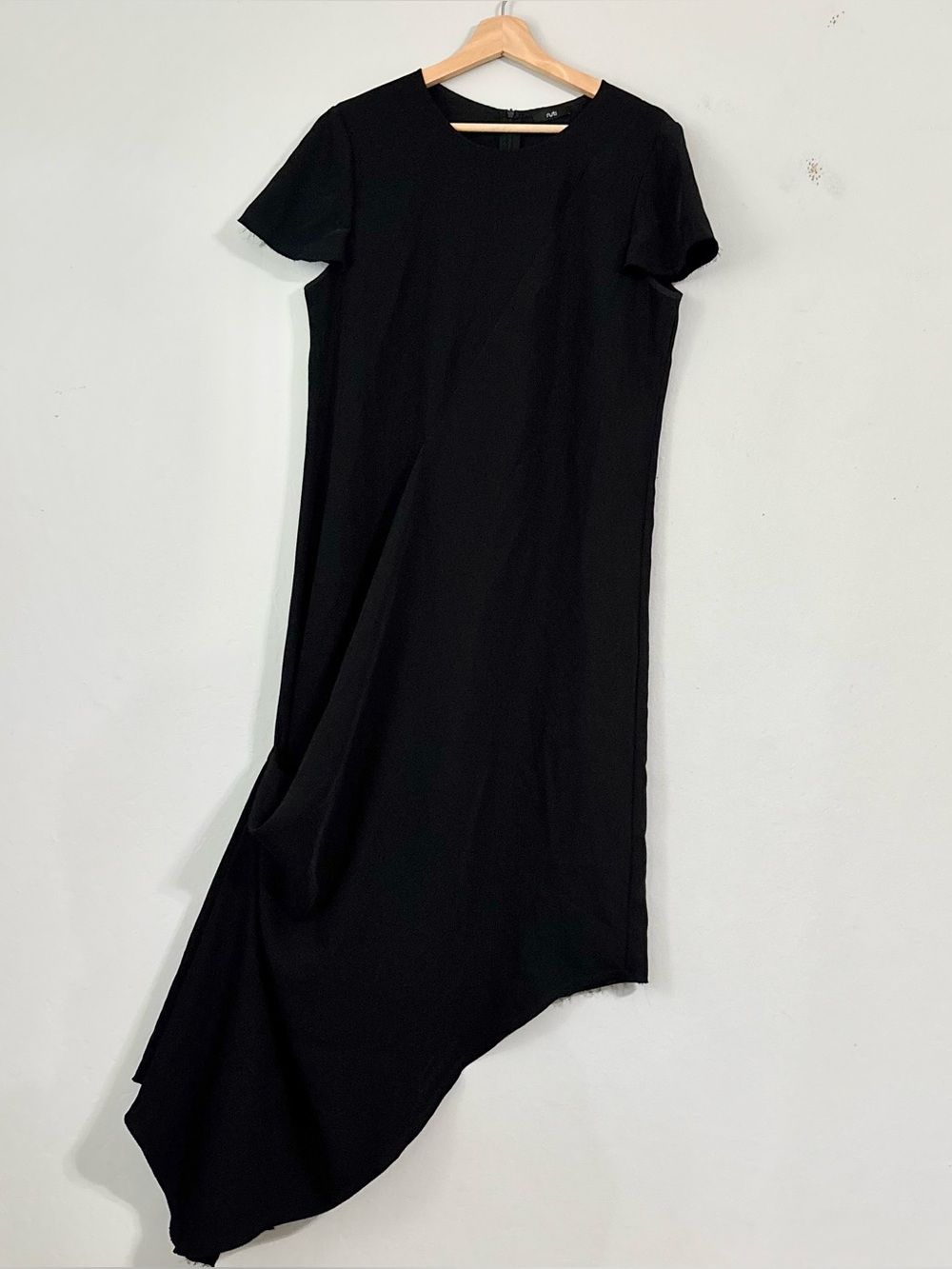 NEW RUTI Black Go To Poplin Asymmetrical Midi Dress